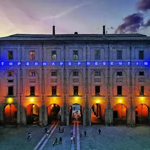 Charming In Parma/ Teatro Regio / Wifi , Parma Italia